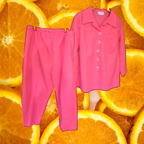 Catherine's Pink Pants Suit with button Up Top and Matching Bottom - Picture 5 of 7